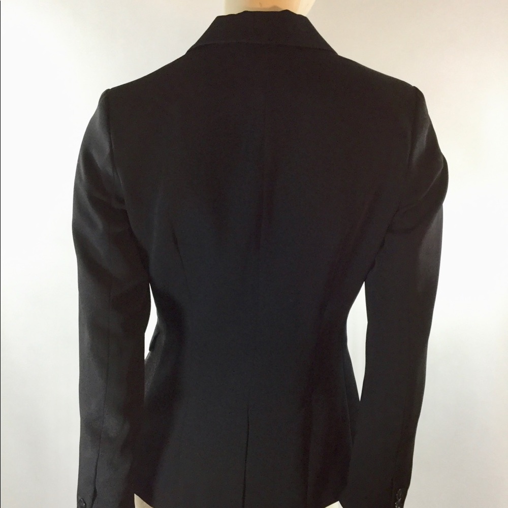 H&M Modern Classic Blazer - Picture 3 of 4